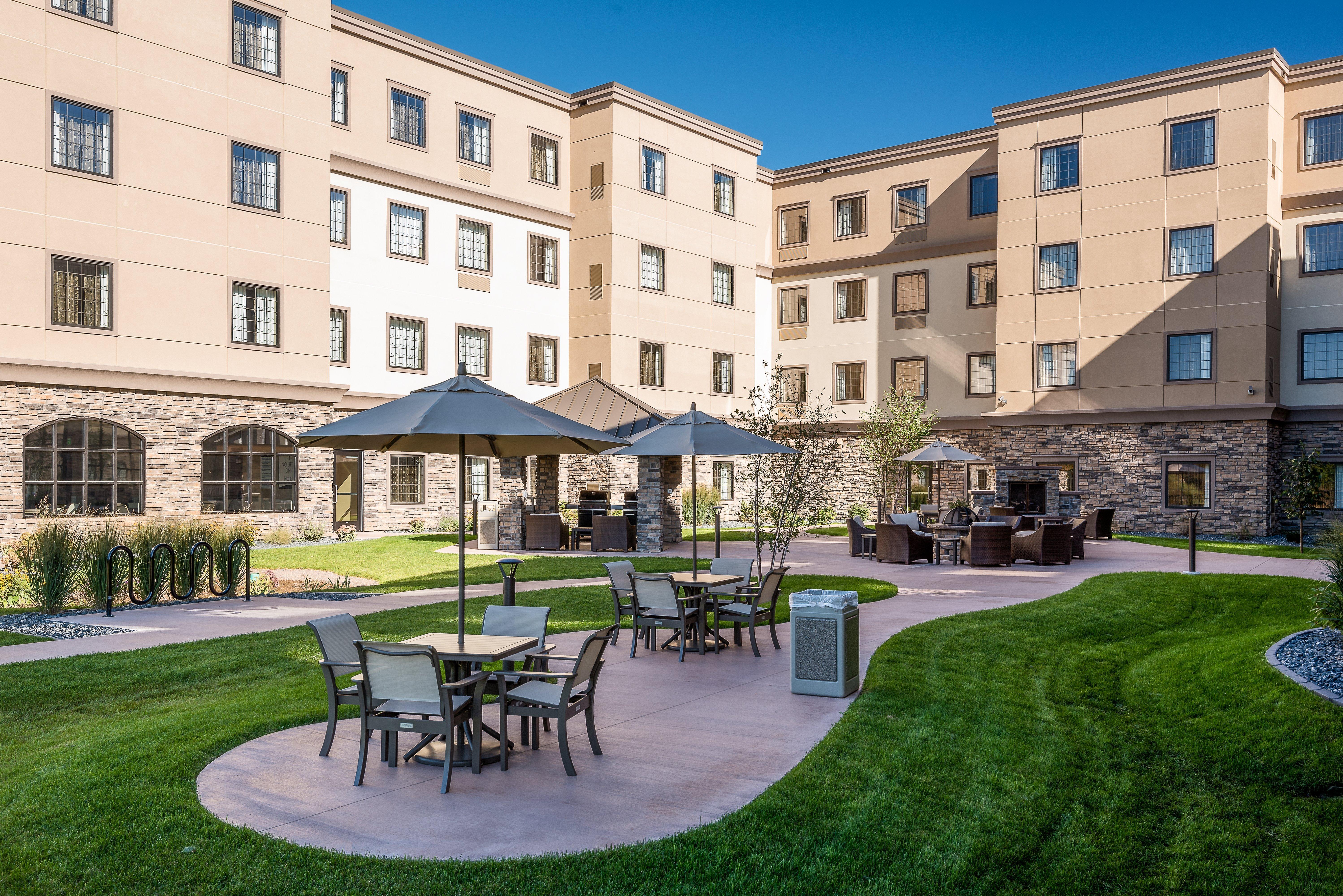 Staybridge Suites Eau Claire - Altoona, an IHG Hotel Extérieur photo